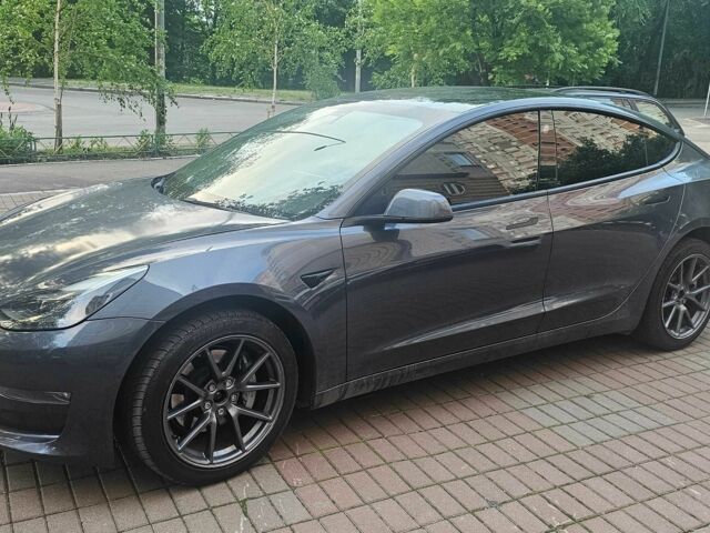 Сірий Тесла Модель 3, об'ємом двигуна 0 л та пробігом 60 тис. км за 17000 $, фото 3 на Automoto.ua