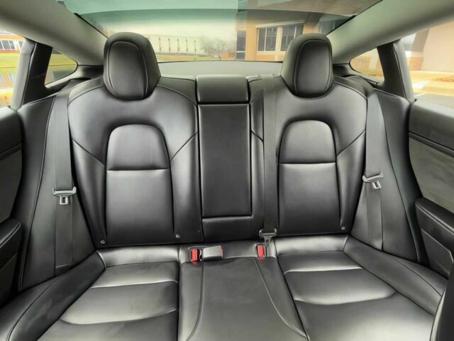 Серый Тесла Модель 3, объемом двигателя 0 л и пробегом 29 тыс. км за 10400 $, фото 11 на Automoto.ua