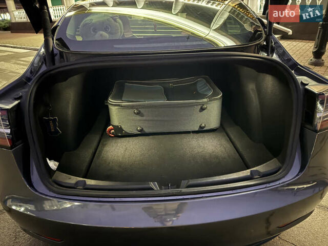 Серый Тесла Модель 3, объемом двигателя 0 л и пробегом 40 тыс. км за 22000 $, фото 6 на Automoto.ua