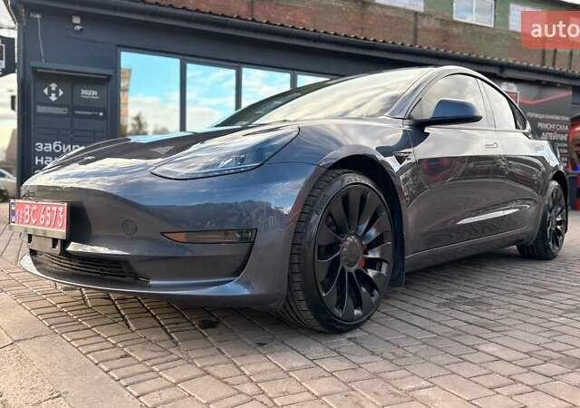 Серый Тесла Модель 3, объемом двигателя 0 л и пробегом 38 тыс. км за 25750 $, фото 19 на Automoto.ua