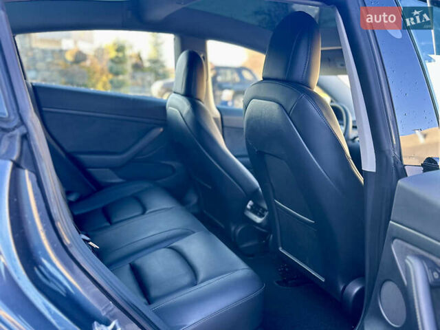 Серый Тесла Модель 3, объемом двигателя 0 л и пробегом 69 тыс. км за 18999 $, фото 33 на Automoto.ua