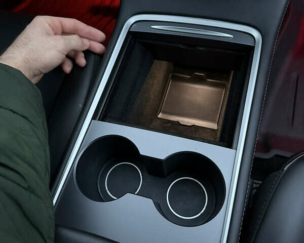 Сірий Тесла Модель 3, об'ємом двигуна 0 л та пробігом 49 тис. км за 22500 $, фото 20 на Automoto.ua