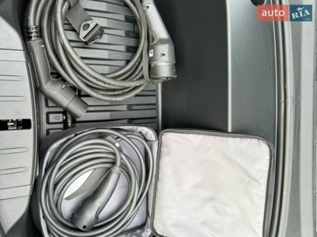 Сірий Тесла Модель 3, об'ємом двигуна 0 л та пробігом 58 тис. км за 23500 $, фото 21 на Automoto.ua