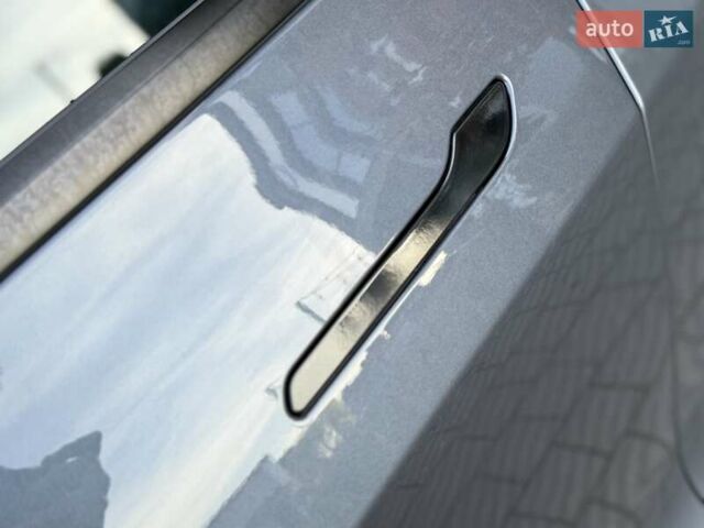 Сірий Тесла Модель 3, об'ємом двигуна 0 л та пробігом 90 тис. км за 21999 $, фото 18 на Automoto.ua