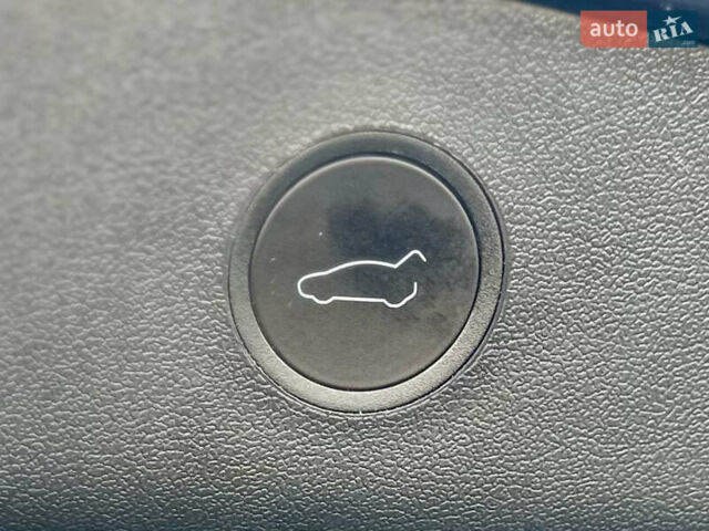 Серый Тесла Модель 3, объемом двигателя 0 л и пробегом 69 тыс. км за 18999 $, фото 45 на Automoto.ua