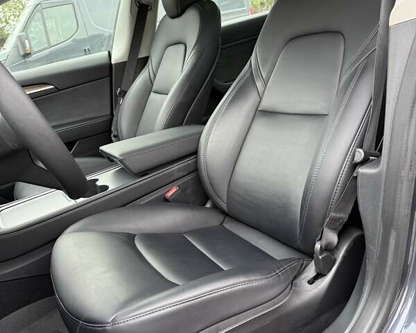 Сірий Тесла Модель 3, об'ємом двигуна 0 л та пробігом 44 тис. км за 20499 $, фото 54 на Automoto.ua