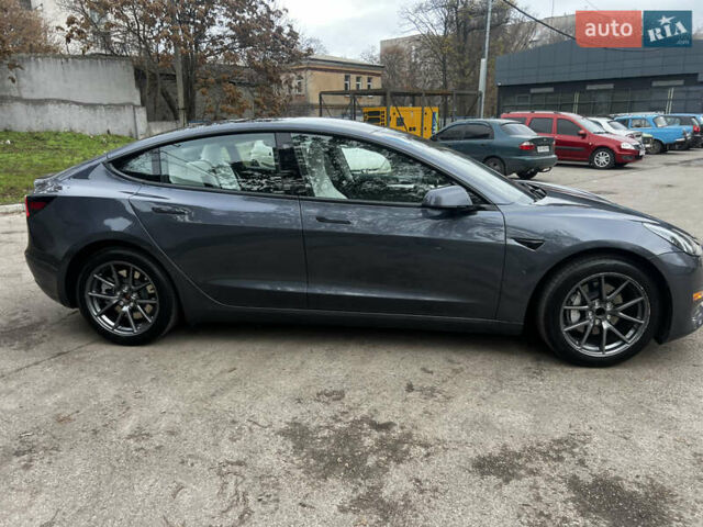 Серый Тесла Модель 3, объемом двигателя 0 л и пробегом 19 тыс. км за 24500 $, фото 11 на Automoto.ua