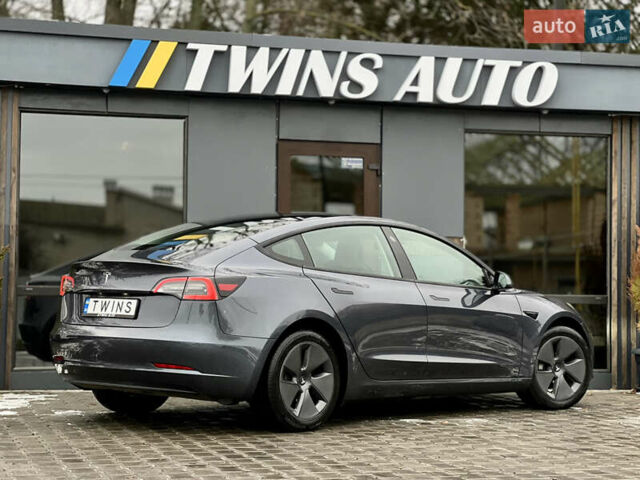 Серый Тесла Модель 3, объемом двигателя 0 л и пробегом 22 тыс. км за 24900 $, фото 19 на Automoto.ua