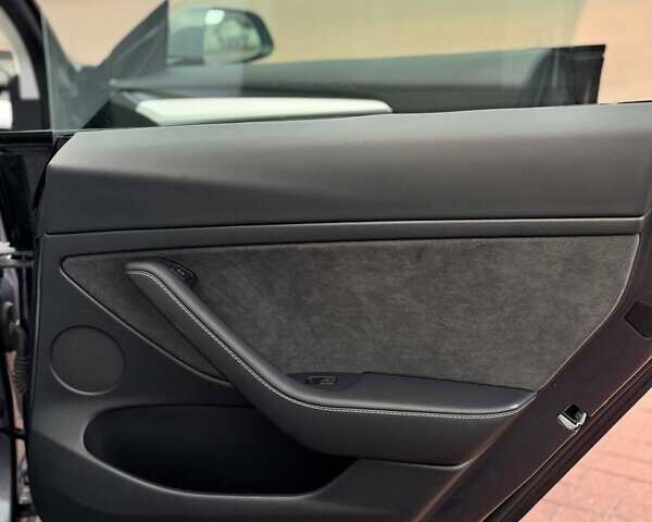 Сірий Тесла Модель 3, об'ємом двигуна 0 л та пробігом 16 тис. км за 26000 $, фото 21 на Automoto.ua