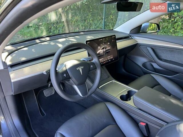 Серый Тесла Модель 3, объемом двигателя 0 л и пробегом 19 тыс. км за 24999 $, фото 12 на Automoto.ua