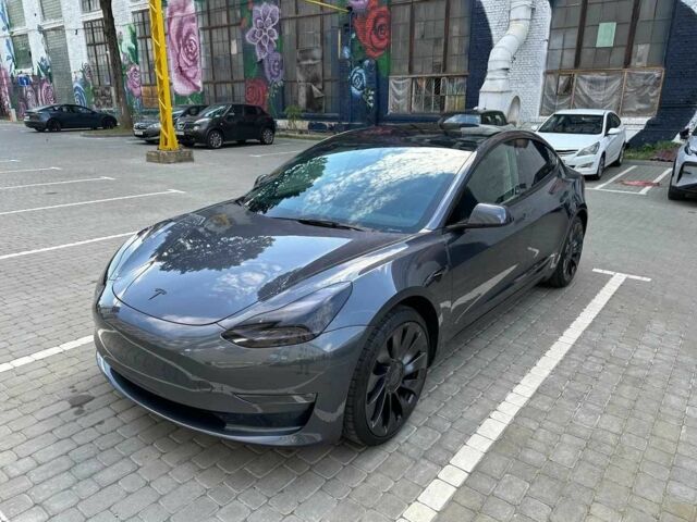 Сірий Тесла Модель 3, об'ємом двигуна 0 л та пробігом 4 тис. км за 18000 $, фото 1 на Automoto.ua