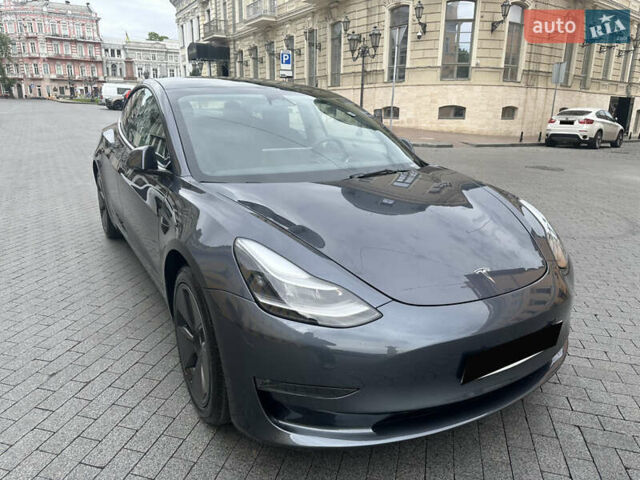 Серый Тесла Модель 3, объемом двигателя 0 л и пробегом 32 тыс. км за 24900 $, фото 11 на Automoto.ua