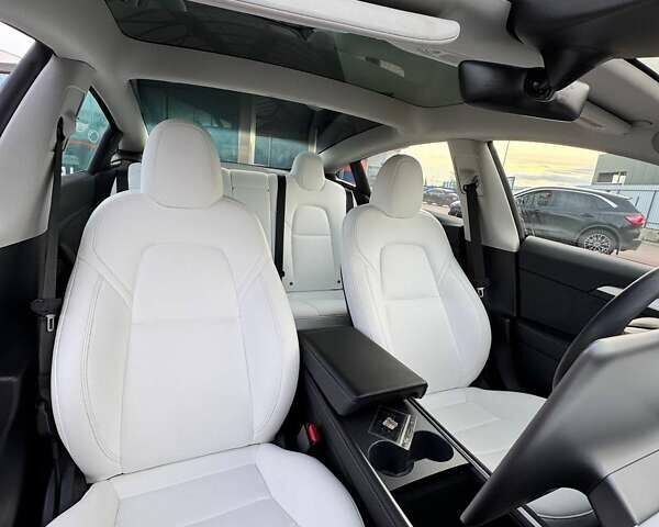 Сірий Тесла Модель 3, об'ємом двигуна 0 л та пробігом 16 тис. км за 26000 $, фото 8 на Automoto.ua