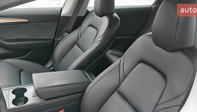 Сірий Тесла Модель 3, об'ємом двигуна 0 л та пробігом 9 тис. км за 24000 $, фото 50 на Automoto.ua