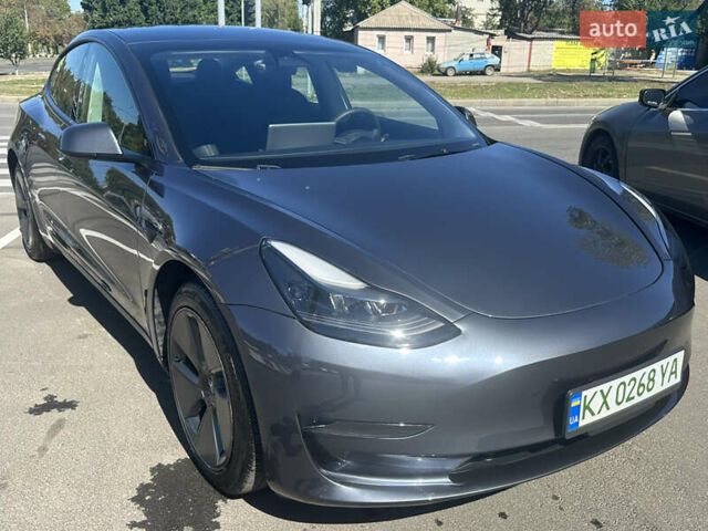 Серый Тесла Модель 3, объемом двигателя 0 л и пробегом 46 тыс. км за 19700 $, фото 2 на Automoto.ua