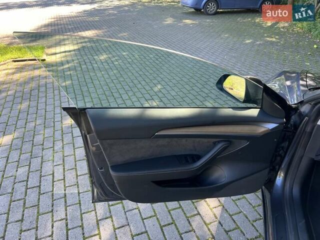 Серый Тесла Модель 3, объемом двигателя 0 л и пробегом 19 тыс. км за 24999 $, фото 32 на Automoto.ua