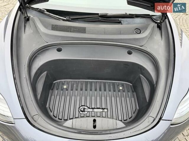 Сірий Тесла Модель 3, об'ємом двигуна 0 л та пробігом 44 тис. км за 20499 $, фото 42 на Automoto.ua