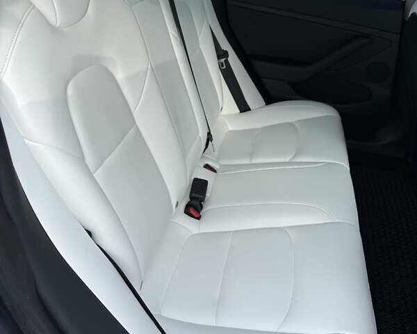 Сірий Тесла Модель 3, об'ємом двигуна 0 л та пробігом 37 тис. км за 22500 $, фото 16 на Automoto.ua