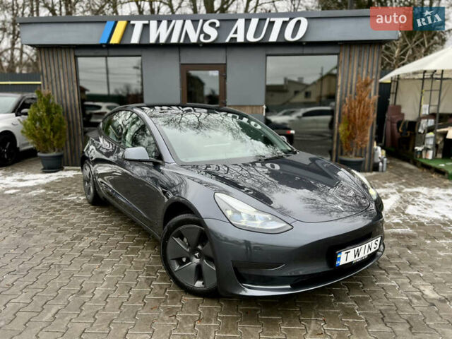 Серый Тесла Модель 3, объемом двигателя 0 л и пробегом 22 тыс. км за 24900 $, фото 14 на Automoto.ua