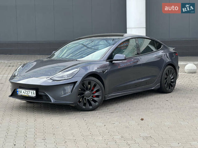 Сірий Тесла Модель 3, об'ємом двигуна 0 л та пробігом 27 тис. км за 24800 $, фото 4 на Automoto.ua