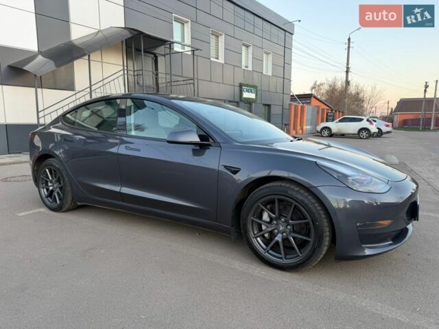Серый Тесла Модель 3, объемом двигателя 0 л и пробегом 36 тыс. км за 23900 $, фото 11 на Automoto.ua