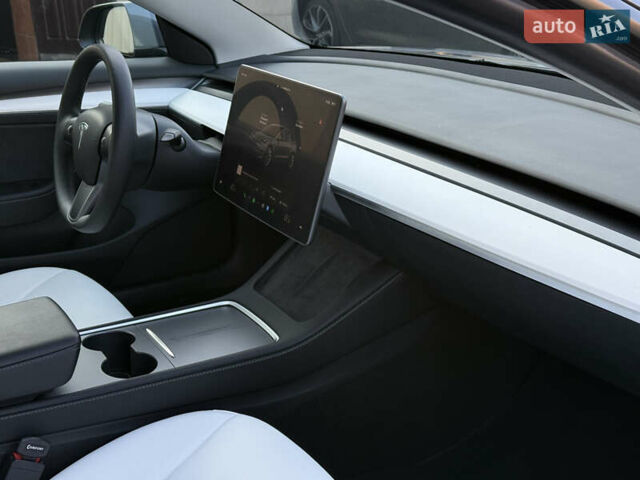 Сірий Тесла Модель 3, об'ємом двигуна 0 л та пробігом 71 тис. км за 19900 $, фото 10 на Automoto.ua