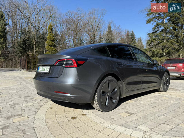 Серый Тесла Модель 3, объемом двигателя 0 л и пробегом 42 тыс. км за 19800 $, фото 8 на Automoto.ua