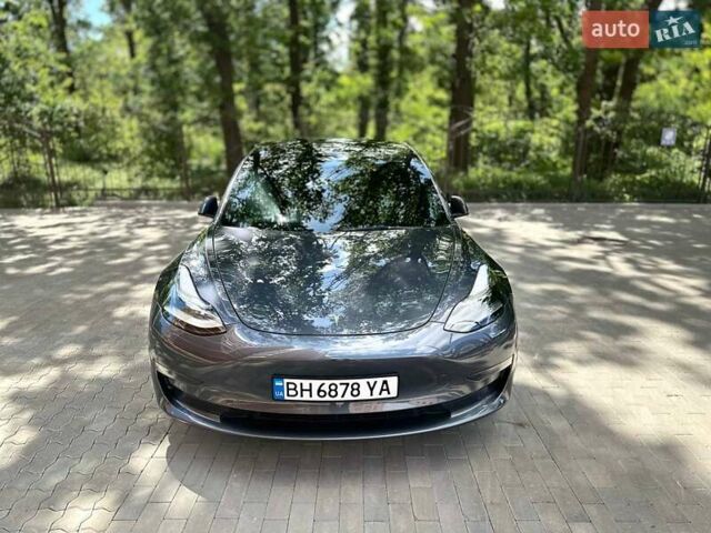 Серый Тесла Модель 3, объемом двигателя 0 л и пробегом 12 тыс. км за 23500 $, фото 3 на Automoto.ua