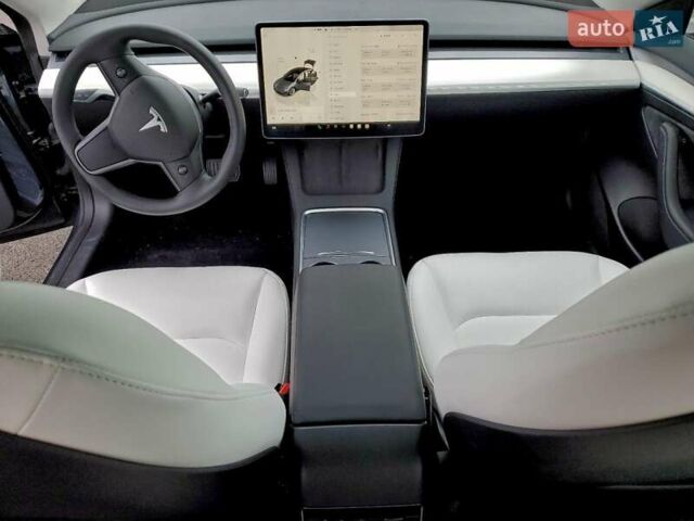 Сірий Тесла Модель 3, об'ємом двигуна 0 л та пробігом 24 тис. км за 7600 $, фото 7 на Automoto.ua