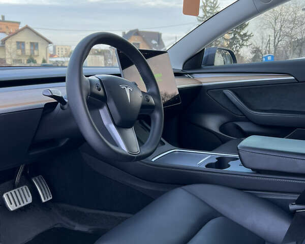 Серый Тесла Модель 3, объемом двигателя 0 л и пробегом 37 тыс. км за 25500 $, фото 21 на Automoto.ua