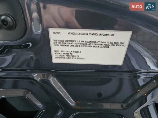 Серый Тесла Модель 3, объемом двигателя 0 л и пробегом 39 тыс. км за 22550 $, фото 29 на Automoto.ua