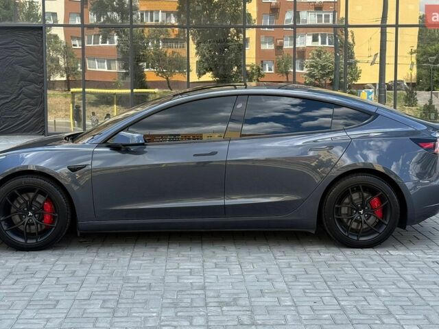 Серый Тесла Модель 3, объемом двигателя 0 л и пробегом 45 тыс. км за 24000 $, фото 6 на Automoto.ua