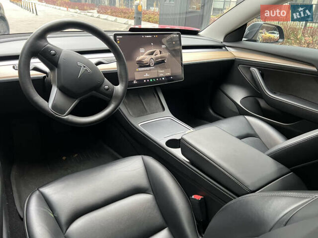 Серый Тесла Модель 3, объемом двигателя 0 л и пробегом 130 тыс. км за 22500 $, фото 9 на Automoto.ua