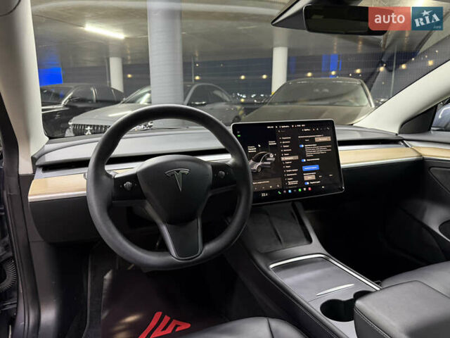 Серый Тесла Модель 3, объемом двигателя 0 л и пробегом 88 тыс. км за 20900 $, фото 24 на Automoto.ua