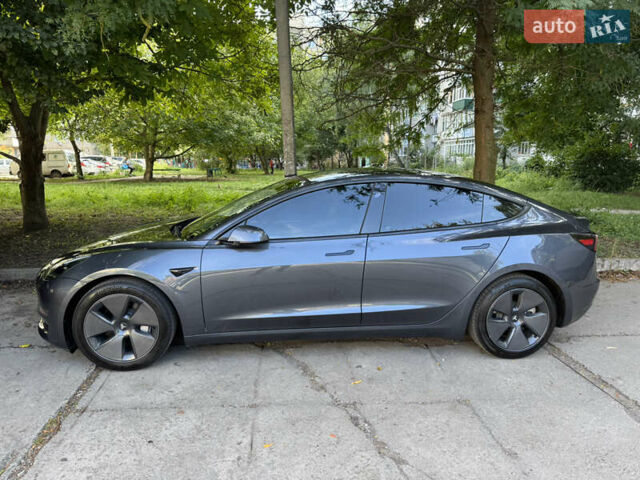 Серый Тесла Модель 3, объемом двигателя 0 л и пробегом 36 тыс. км за 21000 $, фото 1 на Automoto.ua