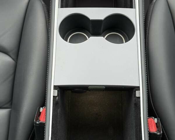 Сірий Тесла Модель 3, об'ємом двигуна 0 л та пробігом 44 тис. км за 20499 $, фото 84 на Automoto.ua