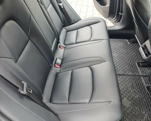 Сірий Тесла Модель 3, об'ємом двигуна 0 л та пробігом 26 тис. км за 20499 $, фото 24 на Automoto.ua