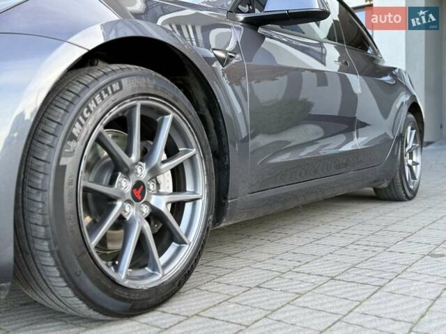 Сірий Тесла Модель 3, об'ємом двигуна 0 л та пробігом 90 тис. км за 21999 $, фото 10 на Automoto.ua
