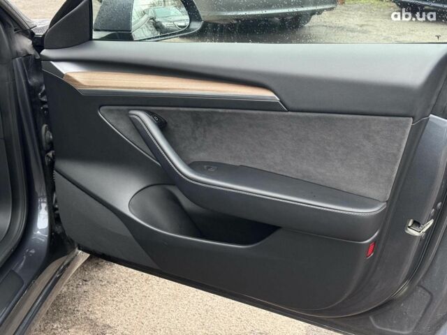 Серый Тесла Модель 3, объемом двигателя 0 л и пробегом 39 тыс. км за 23290 $, фото 22 на Automoto.ua