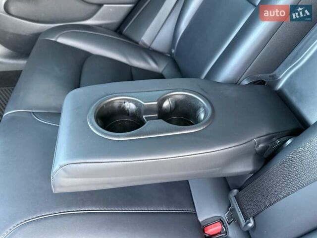 Сірий Тесла Модель 3, об'ємом двигуна 0 л та пробігом 92 тис. км за 21800 $, фото 76 на Automoto.ua