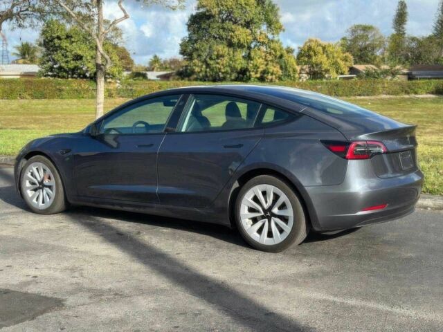 Серый Тесла Модель 3, объемом двигателя 0 л и пробегом 20 тыс. км за 10500 $, фото 3 на Automoto.ua
