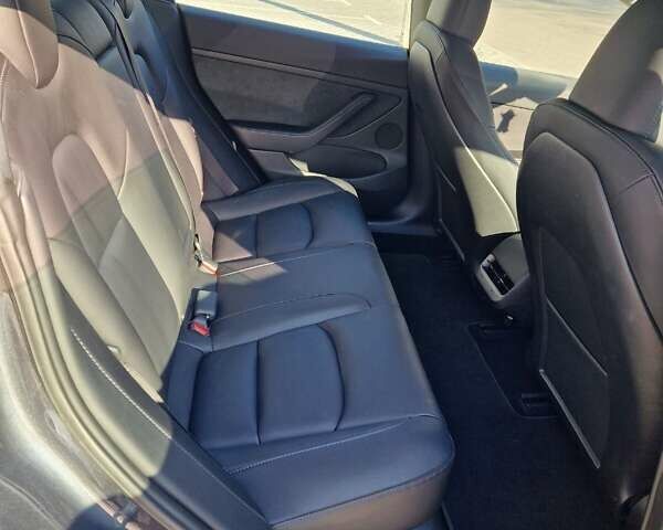 Сірий Тесла Модель 3, об'ємом двигуна 0 л та пробігом 13 тис. км за 23500 $, фото 40 на Automoto.ua