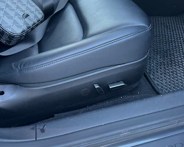 Сірий Тесла Модель 3, об'ємом двигуна 0 л та пробігом 57 тис. км за 22500 $, фото 12 на Automoto.ua