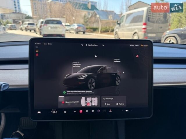 Серый Тесла Модель 3, объемом двигателя 0 л и пробегом 54 тыс. км за 19900 $, фото 64 на Automoto.ua