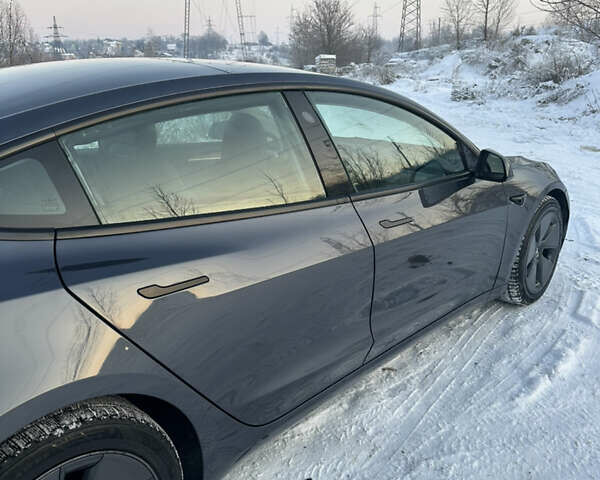 Серый Тесла Модель 3, объемом двигателя 0 л и пробегом 34 тыс. км за 20800 $, фото 13 на Automoto.ua