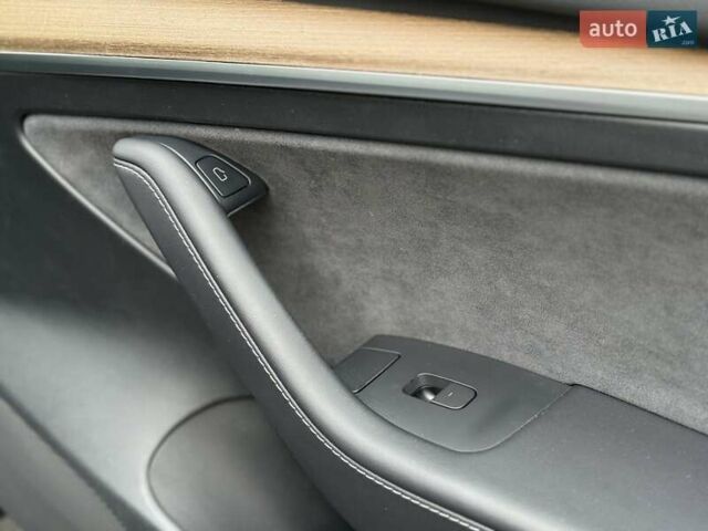 Сірий Тесла Модель 3, об'ємом двигуна 0 л та пробігом 44 тис. км за 20499 $, фото 66 на Automoto.ua