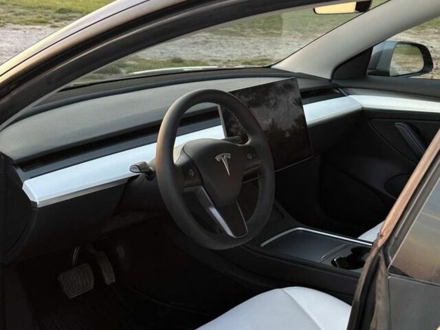 Сірий Тесла Модель 3, об'ємом двигуна 0 л та пробігом 70 тис. км за 22079 $, фото 3 на Automoto.ua