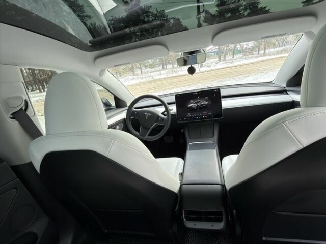 Серый Тесла Модель 3, объемом двигателя 0 л и пробегом 37 тыс. км за 22500 $, фото 6 на Automoto.ua