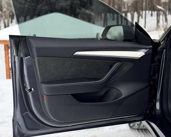 Сірий Тесла Модель 3, об'ємом двигуна 0 л та пробігом 16 тис. км за 25500 $, фото 8 на Automoto.ua