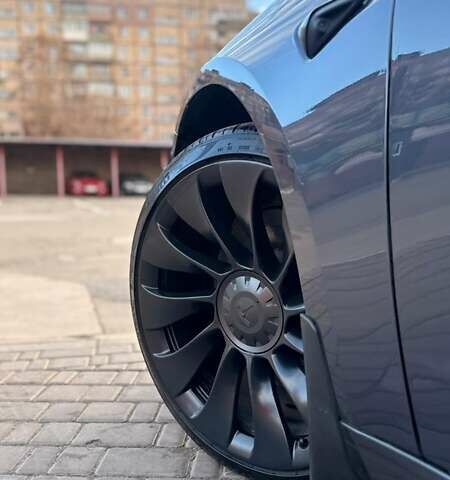 Серый Тесла Модель 3, объемом двигателя 0 л и пробегом 38 тыс. км за 25750 $, фото 8 на Automoto.ua